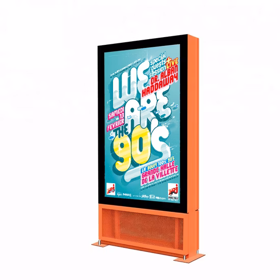 Caixa de luz publicitária personalizada para exibição externa LED P8 Mupi à prova d'água